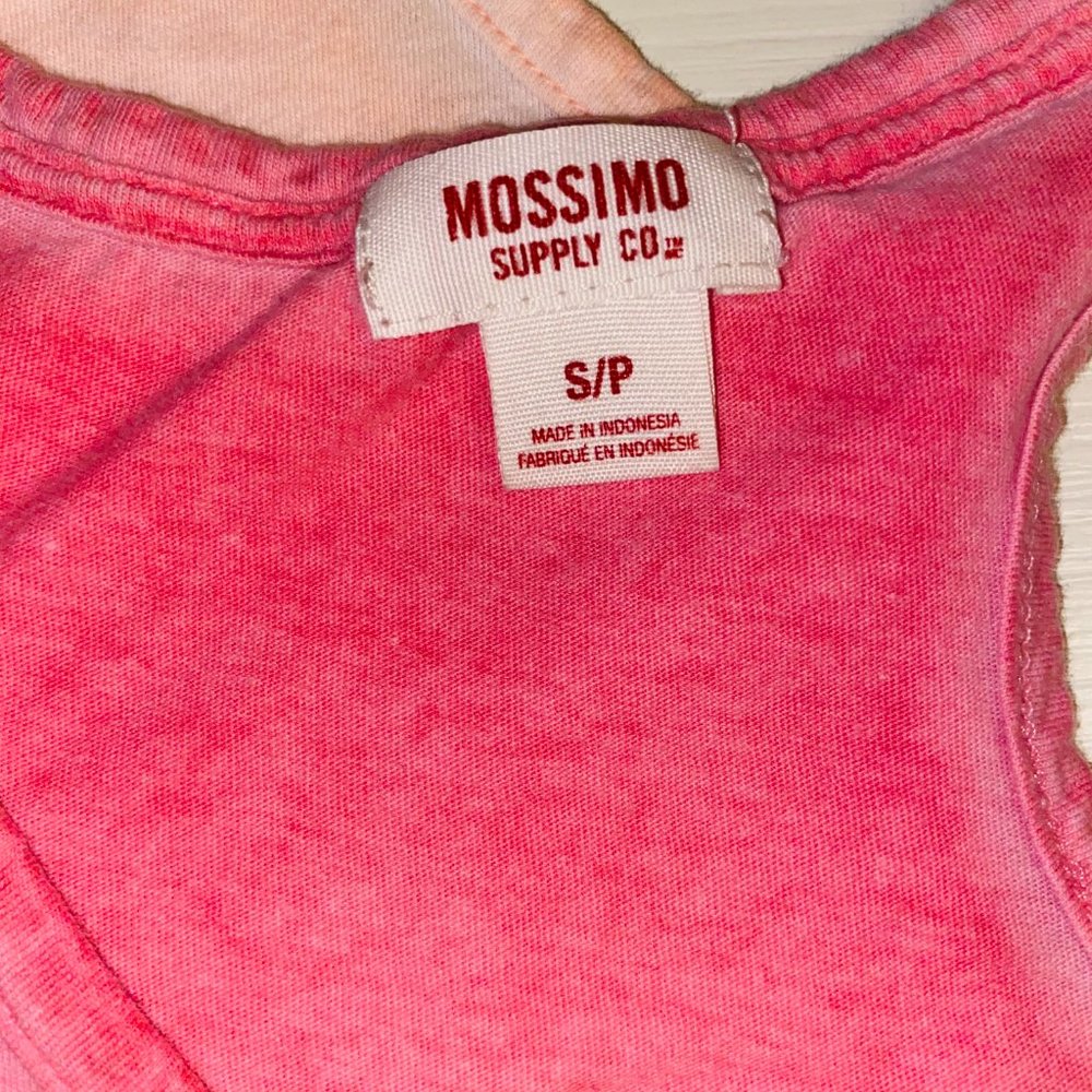 Mossimo Set of Two Pink Tank Tops - Picture 3 of 9
